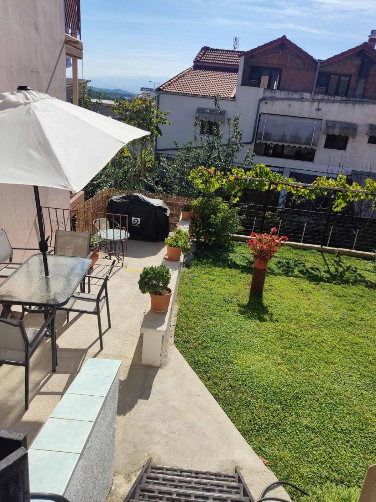 V&P House Meteora Apartment กาลัมปากา ภายนอก รูปภาพ